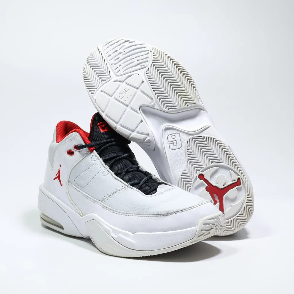 Air Jordan Max Aura 3 High-Top Sneakers Leather White Color For Men