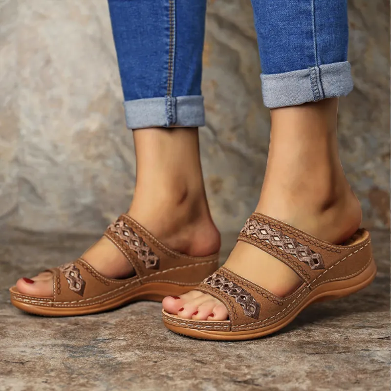 Cilool  With Arch  Support Women's Wedge Comfortable Platform Slippers