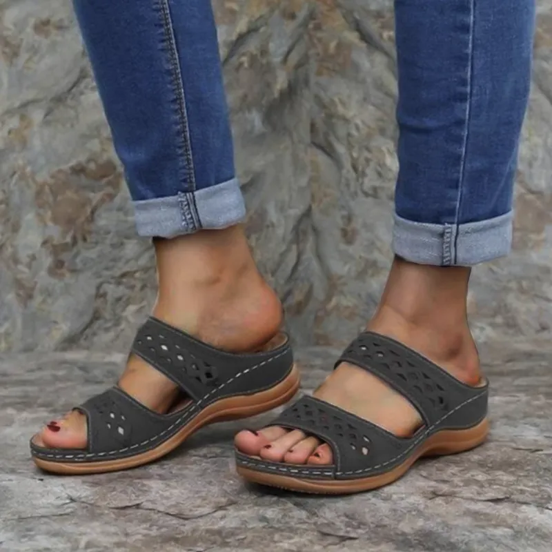 Cilool  With Arch  Support Women's Wedge Comfortable Platform Slippers